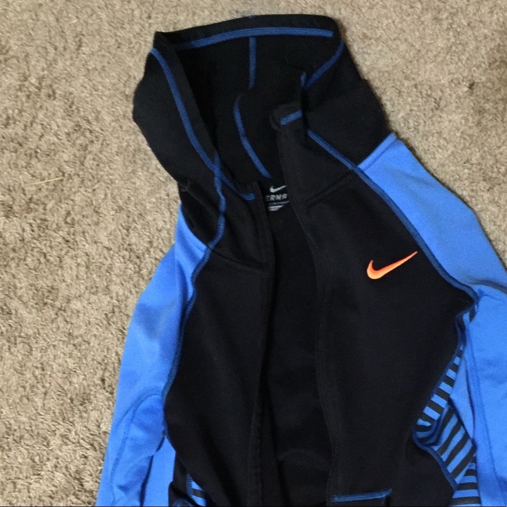 Nike therma fit sweatshirt/ hoodie SPORT